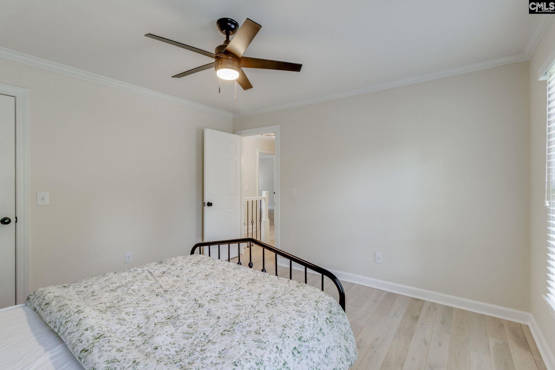 4 Holly Forest Court  Photo 30
