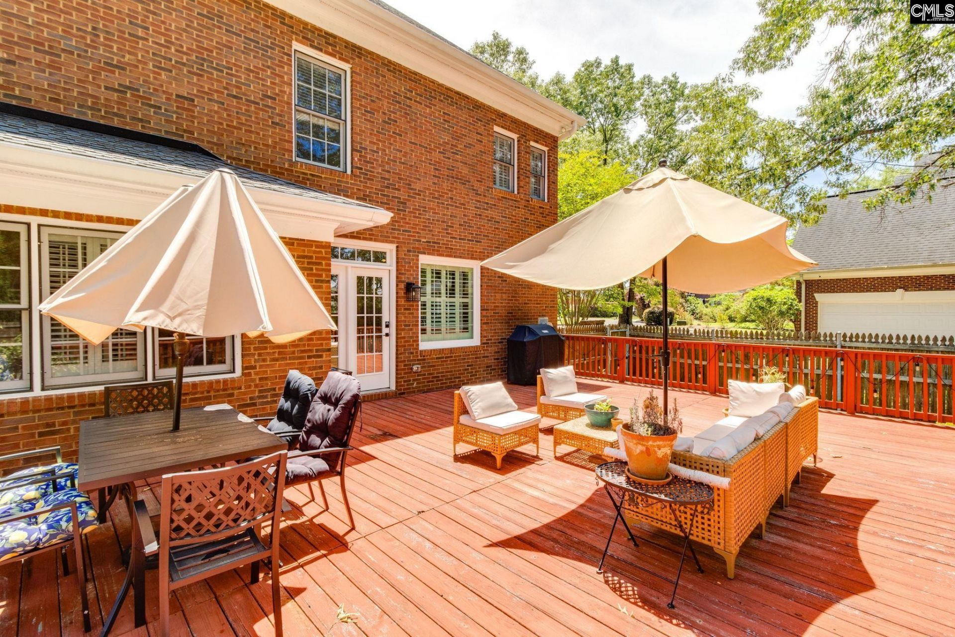 4 Holly Forest Court  Photo 37