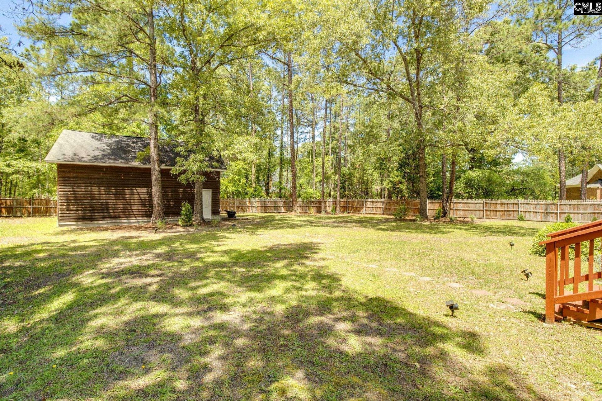 4 Holly Forest Court  Photo 39