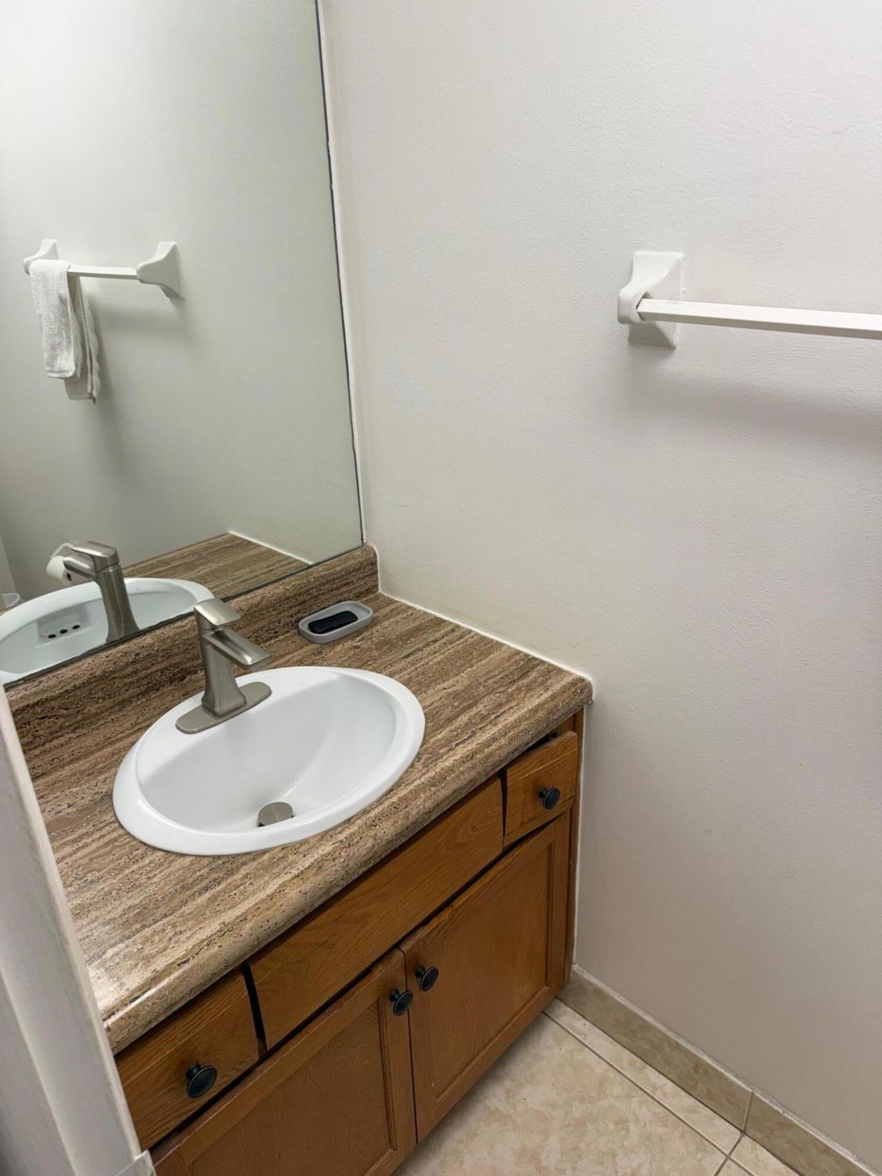 3720 Inverrary Drive, Unit 1f, Lauderhill, FL 33319 Photo