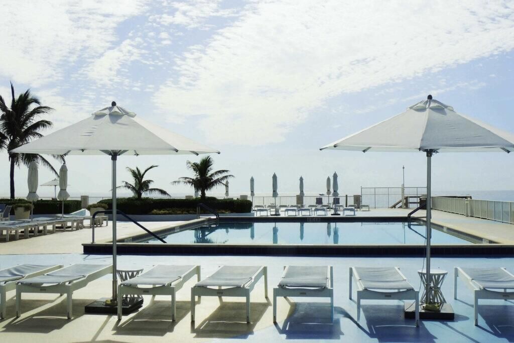 3546 S Ocean Boulevard, South Palm Beach, FL 33480 Photo