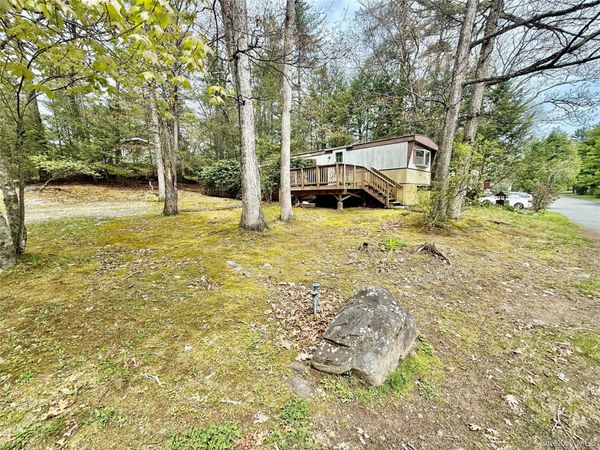 822 Lark Lane , Cuddebackville, NY 12729