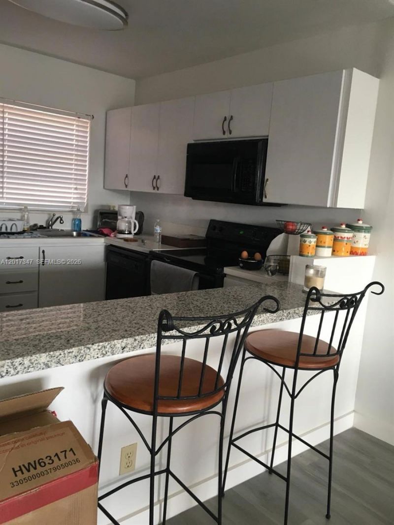 3050 E Sunrise Lakes Dr , Unit 402, Sunrise, FL 33322 Photo
