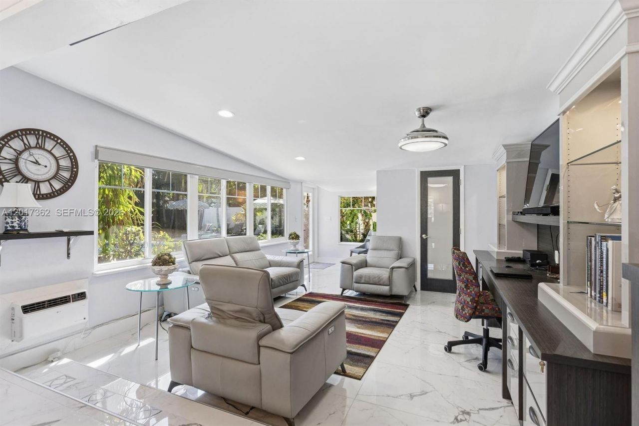 2624 NE 30th St , Fort Lauderdale, FL 33306 Photo