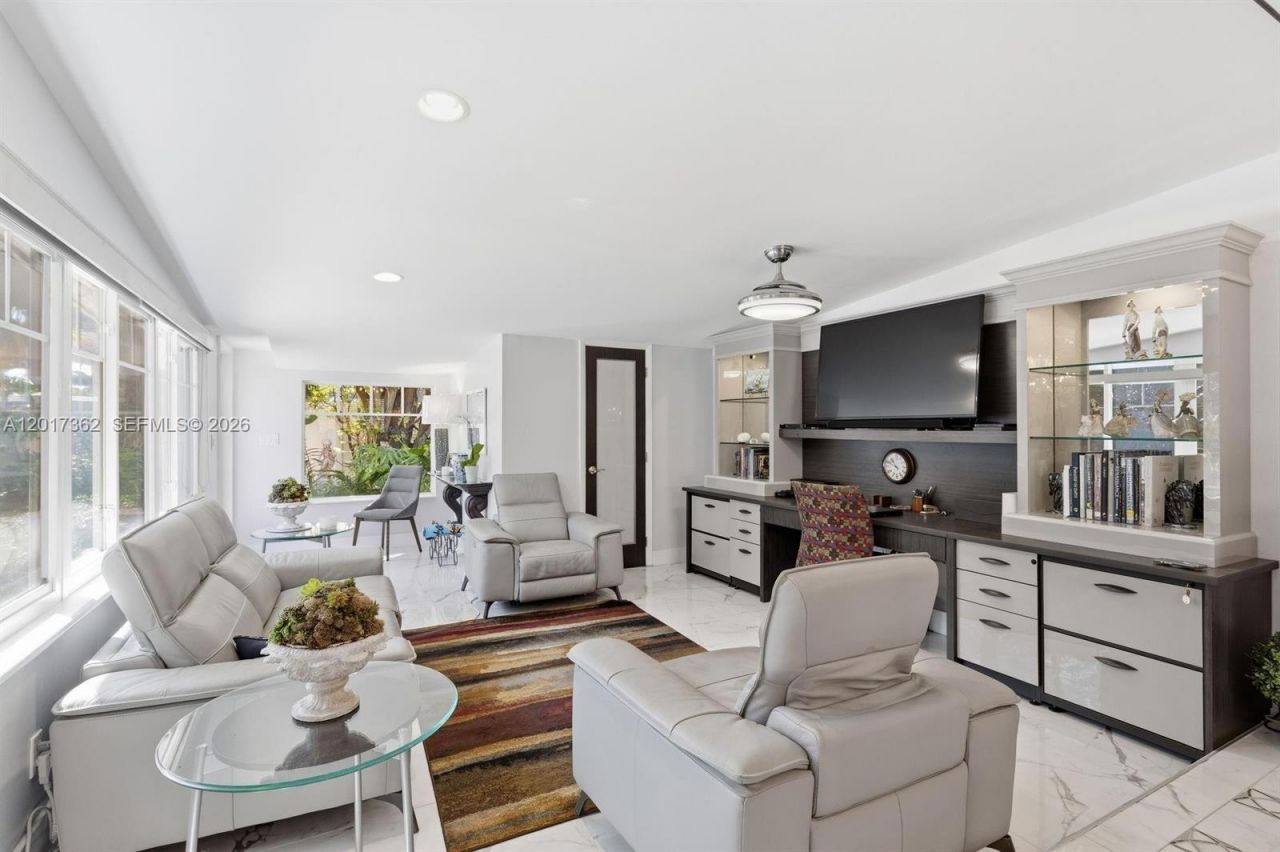 2624 NE 30th St , Fort Lauderdale, FL 33306 Photo