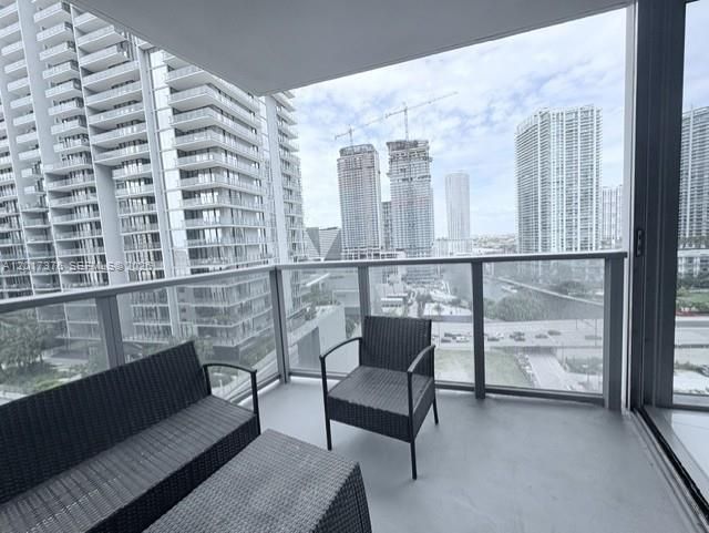 31 SE 6th St , Unit 2001, Miami, FL 33131 Photo