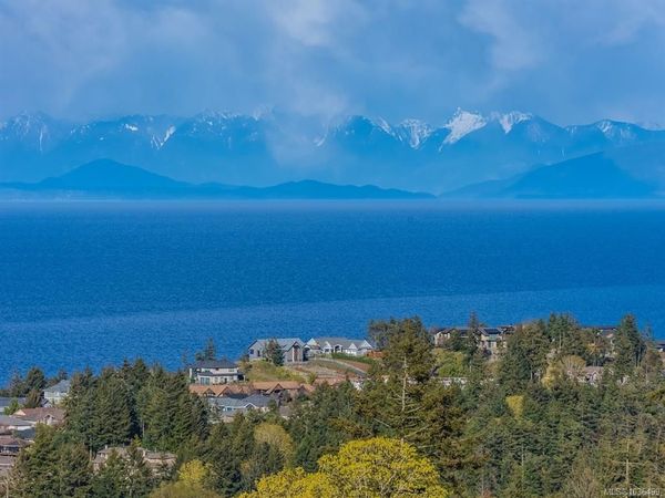 5362 Dewar Rd , Nanaimo, BC V9T 5G1