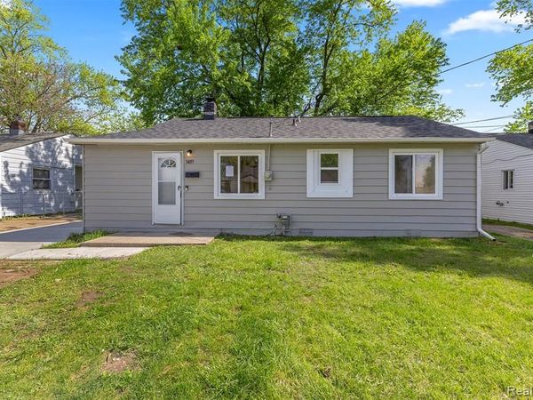 34113 Caspian Court, Westland, MI 48186