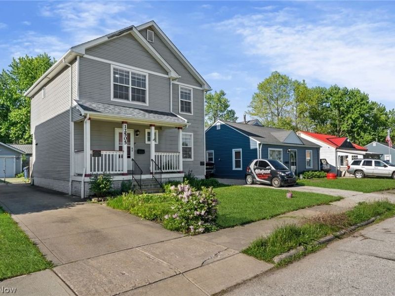 12505 Grimsby Avenue, Cleveland, OH 44135 Photo 2