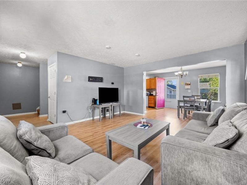 12505 Grimsby Avenue, Cleveland, OH 44135 Photo 7