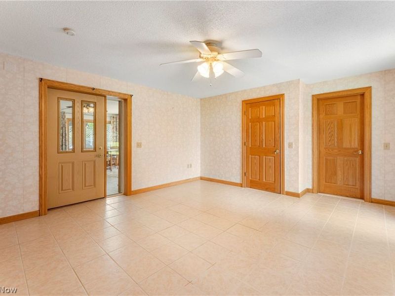 218 Bonnett Street SW, North Canton, OH 44720 Photo 20
