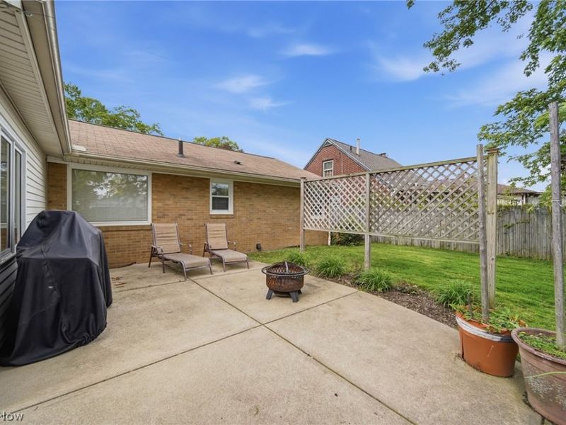 218 Bonnett Street SW, North Canton, OH 44720 Photo 41