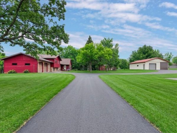 22364 45th Avenue, Saint Augusta, MN 56301