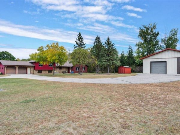 22364 45th Avenue, Saint Augusta, MN 56301