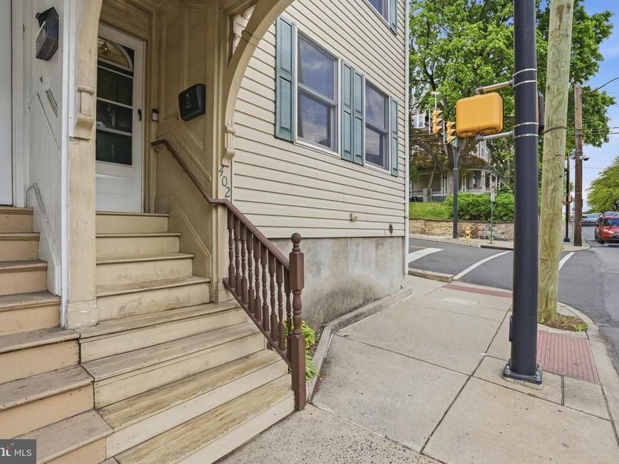 402 Wyandotte Street , Bethlehem, PA 18015 Main Photo