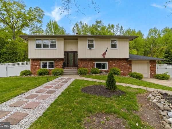 1508 WALNUT AVENUE, VOORHEES, NJ 08043