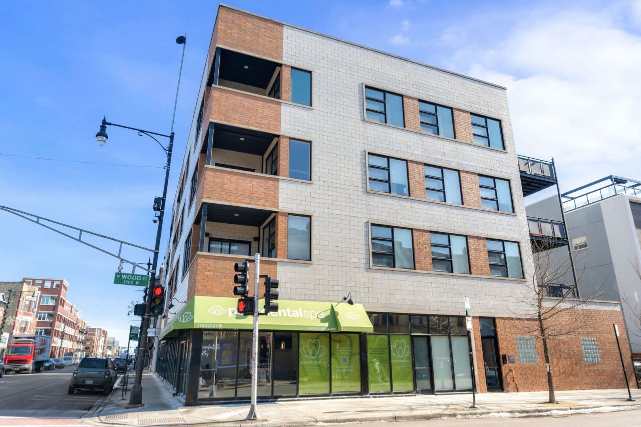 1555 N Wood Street, Unit 201, Chicago, IL 60622 Main Photo