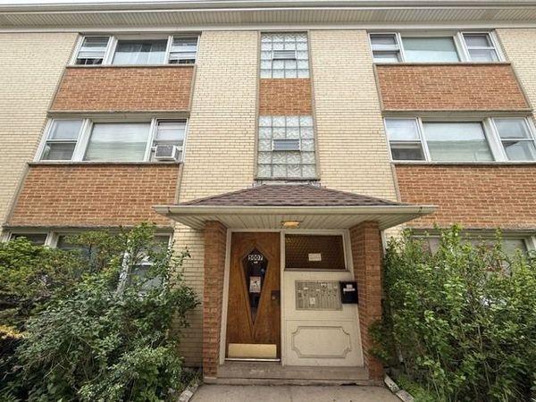 5007 W Diversey Avenue, Chicago, IL 60639