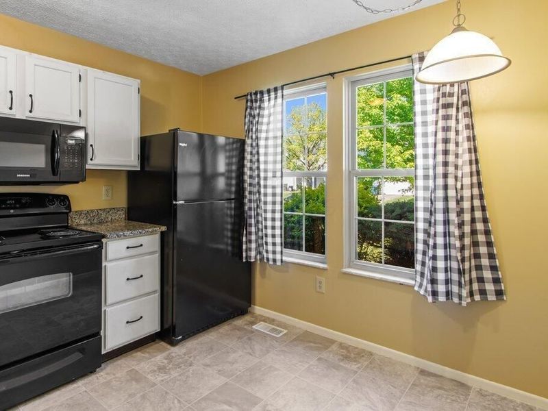 1148 Wexford Green Boulevard, Columbus, OH 43228 Photo 17