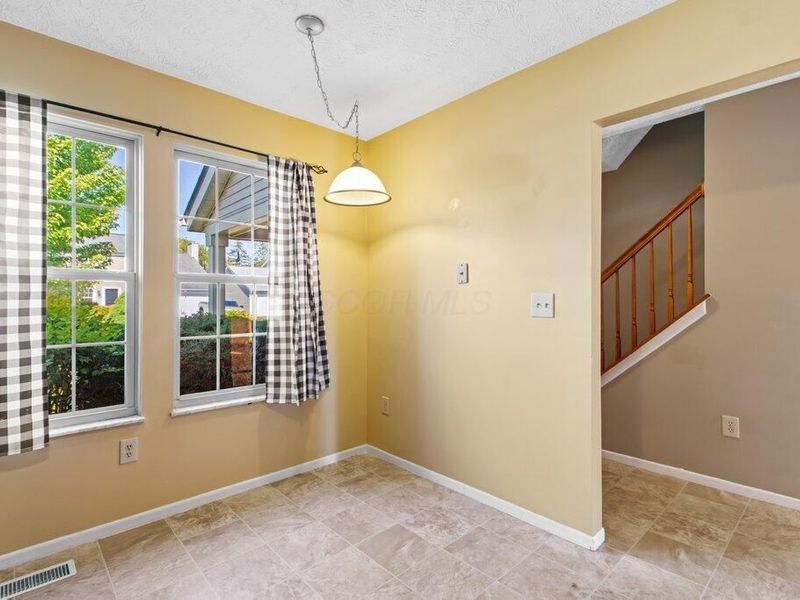 1148 Wexford Green Boulevard, Columbus, OH 43228 Photo 18