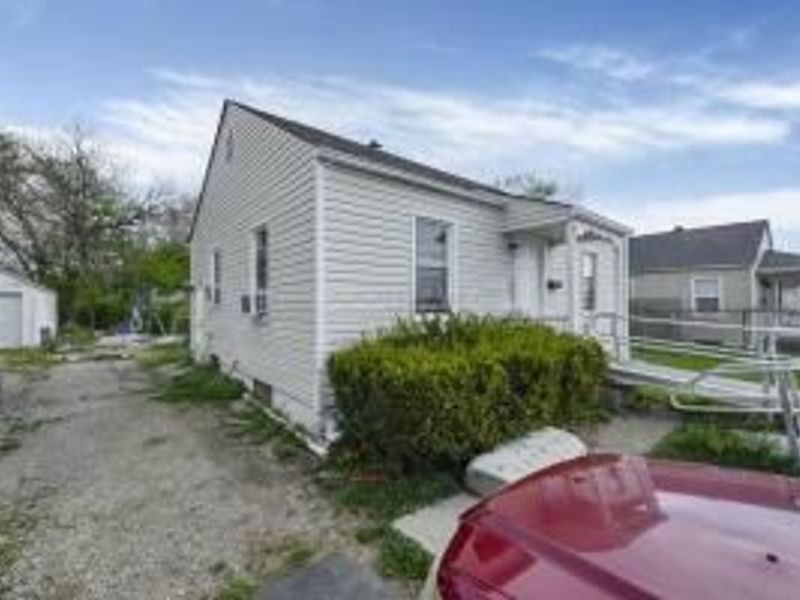 1864 E Hudson Street , Columbus, OH 43211 Photo 4