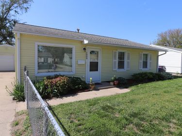 1009 HIATT Street, CARTER LAKE, IA 51510