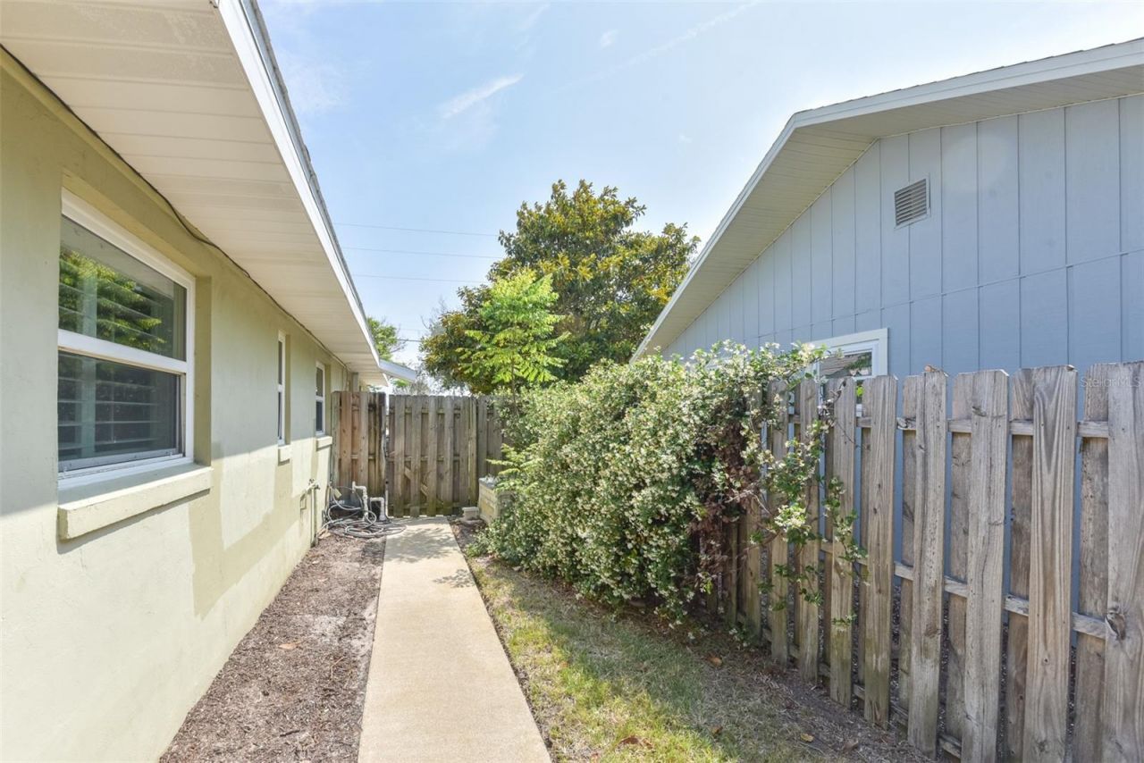 40 Cunningham Drive , New Smyrna Beach, FL 32168 Photo