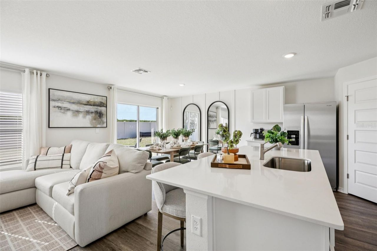 215 Skyfield Court , Lady Lake, FL 32159 Photo