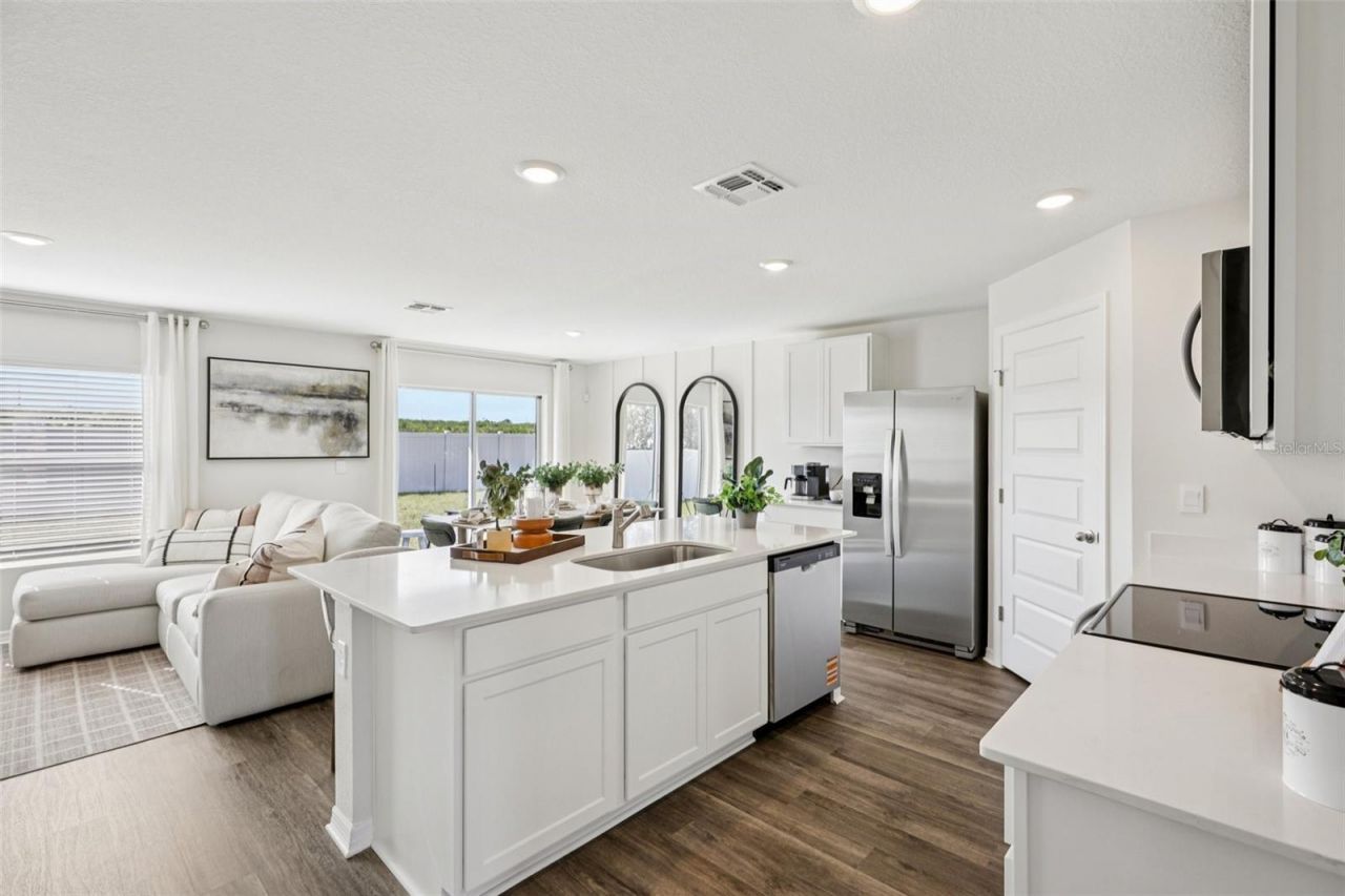 215 Skyfield Court , Lady Lake, FL 32159 Photo