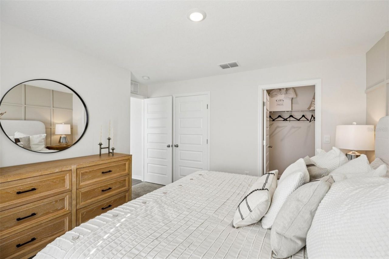 215 Skyfield Court , Lady Lake, FL 32159 Photo