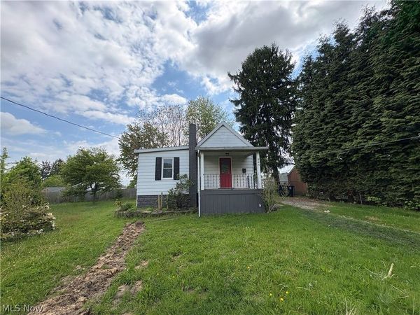 945 Davis Street , Akron, OH 44310