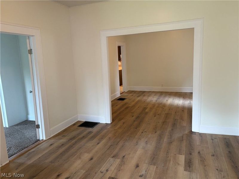 945 Davis Street , Akron, OH 44310 Photo 3