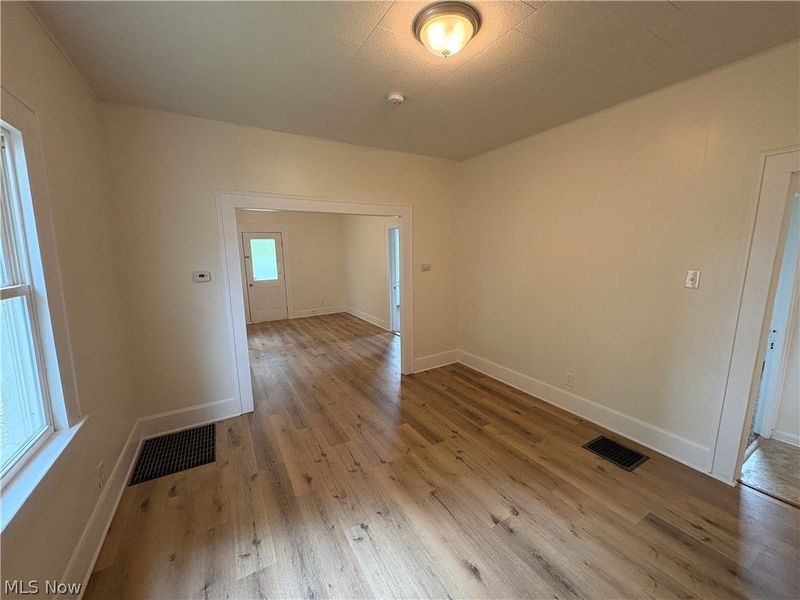 945 Davis Street , Akron, OH 44310 Photo 4