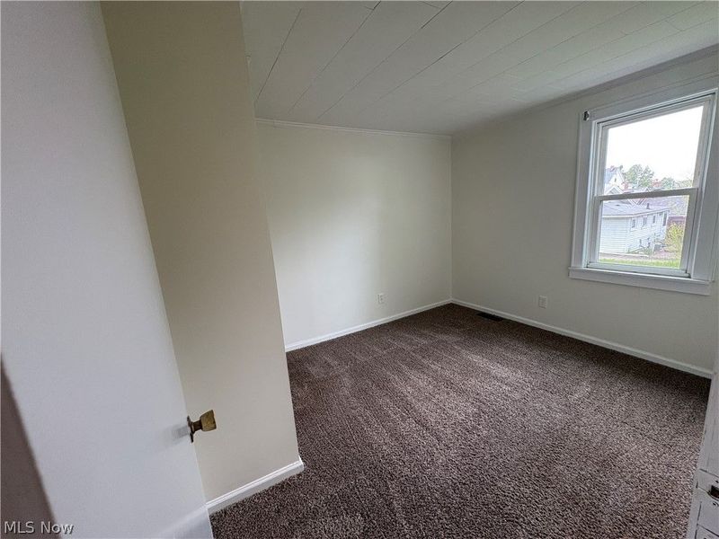 945 Davis Street , Akron, OH 44310 Photo 8