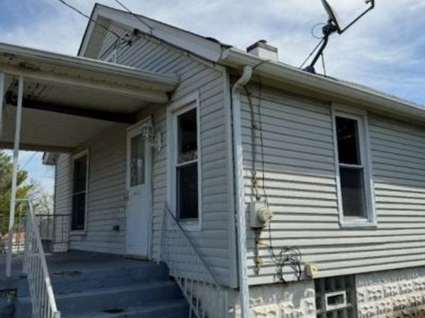 1015 Cascade Rd , Monaca, PA 15061