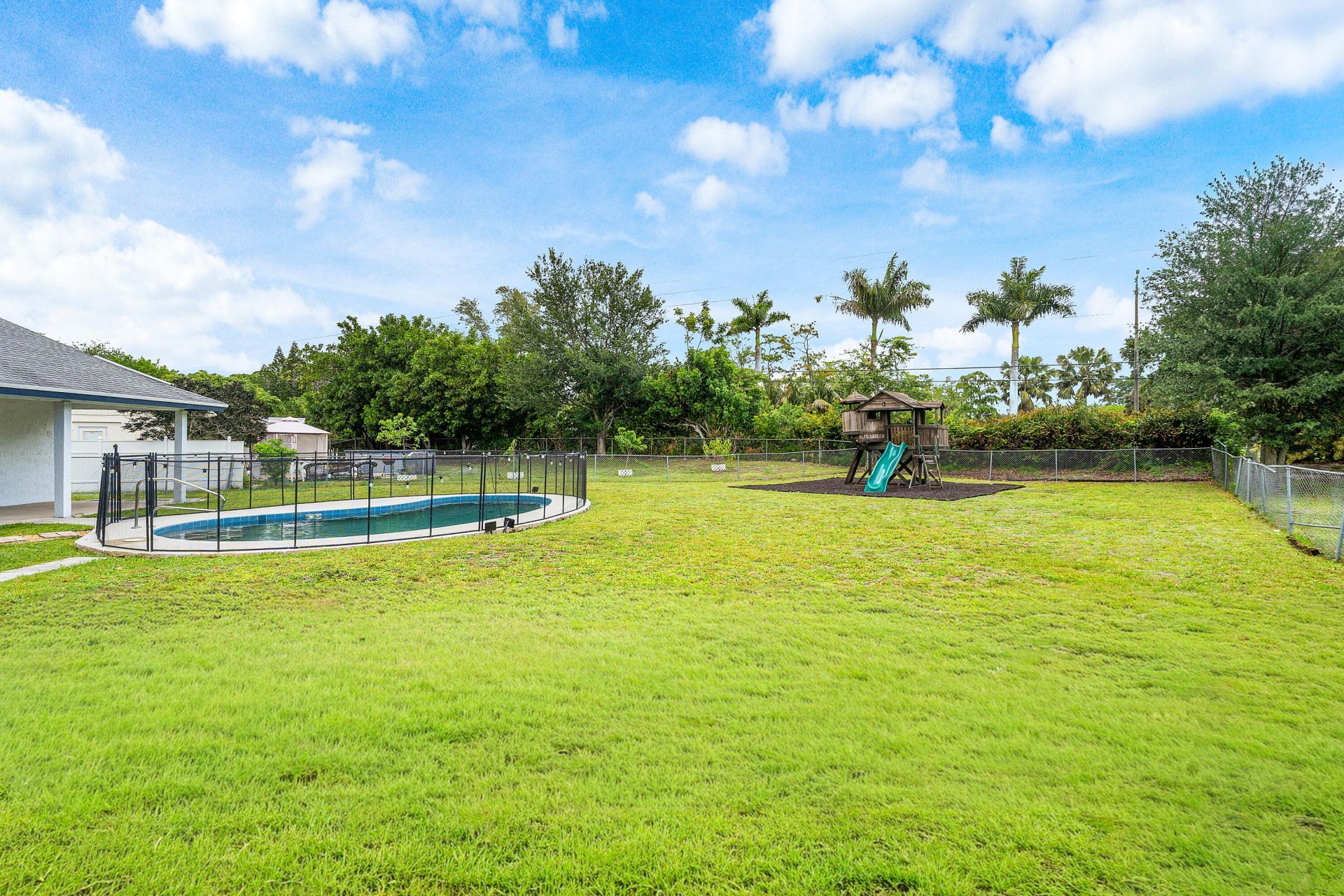 206 Parkwood Drive S, Royal Palm Beach, FL 33411 Photo