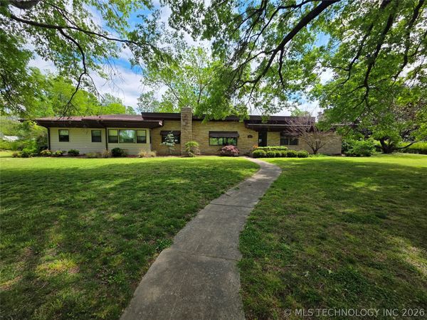 1800 Rockdale Boulevard, Miami, OK 74354