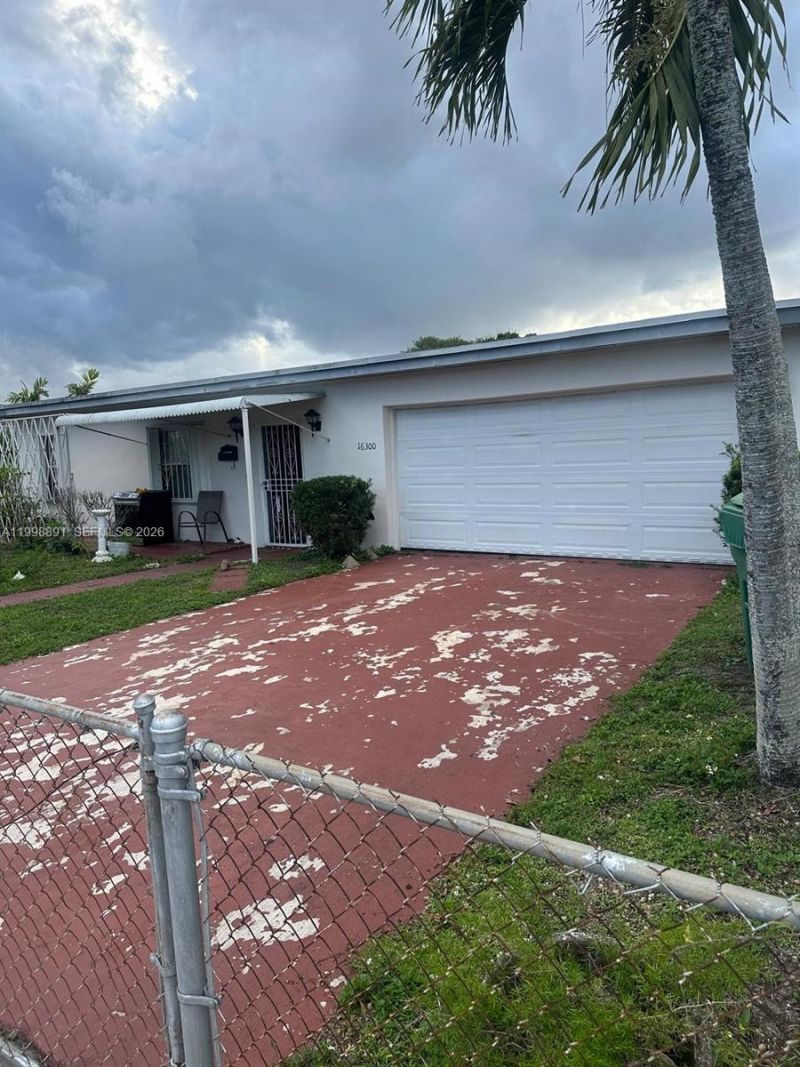 16300 NW 19th Ct , Miami Gardens, FL 33054 Main Photo