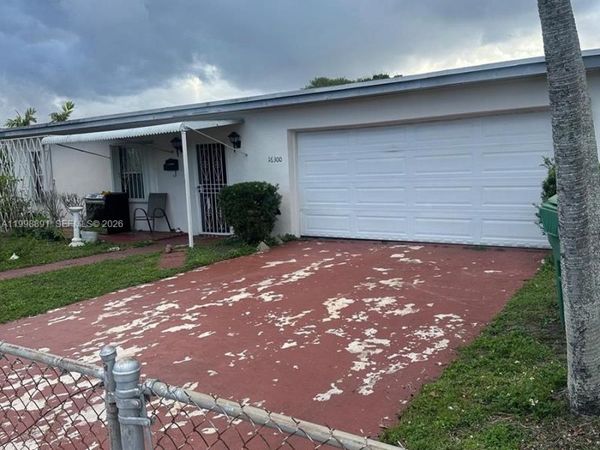 16300 NW 19th Ct , Miami Gardens, FL 33054