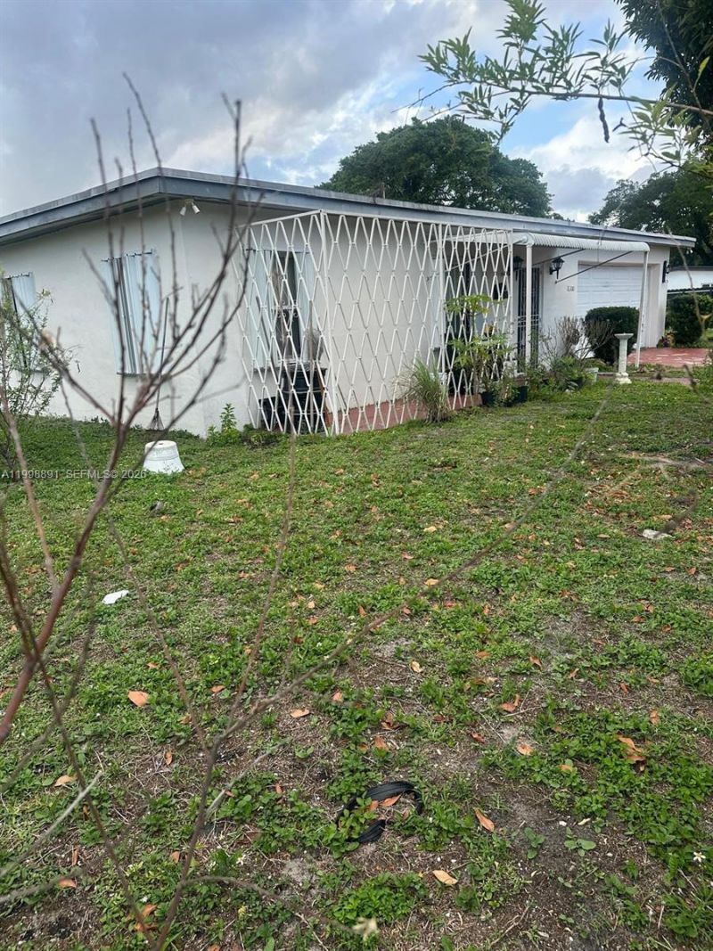 16300 NW 19th Ct , Miami Gardens, FL 33054 Photo