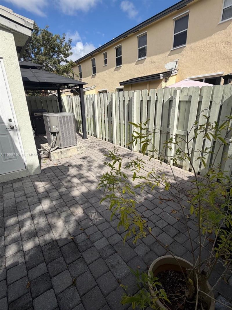 133 SE 28 , Unit 8, Homestead, FL 33033 Photo