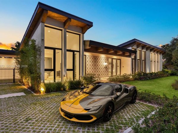 6716 San Vicente St , Coral Gables, FL 33146