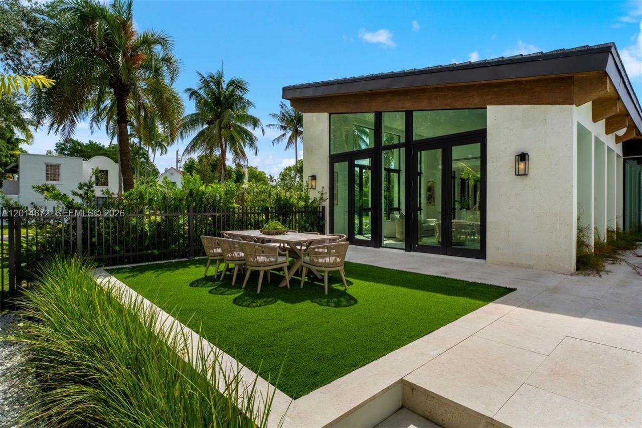 6716 San Vicente St , Coral Gables, FL 33146 Photo