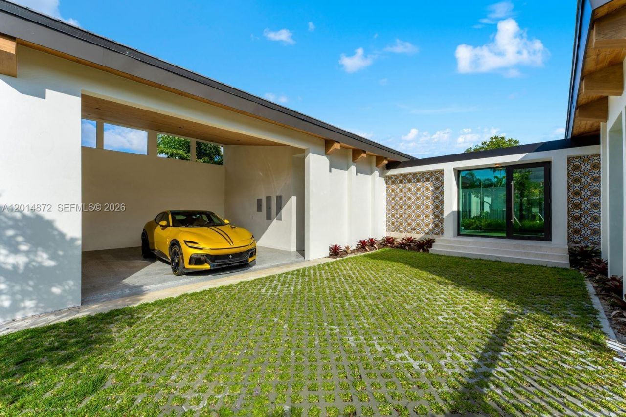 6716 San Vicente St , Coral Gables, FL 33146 Photo