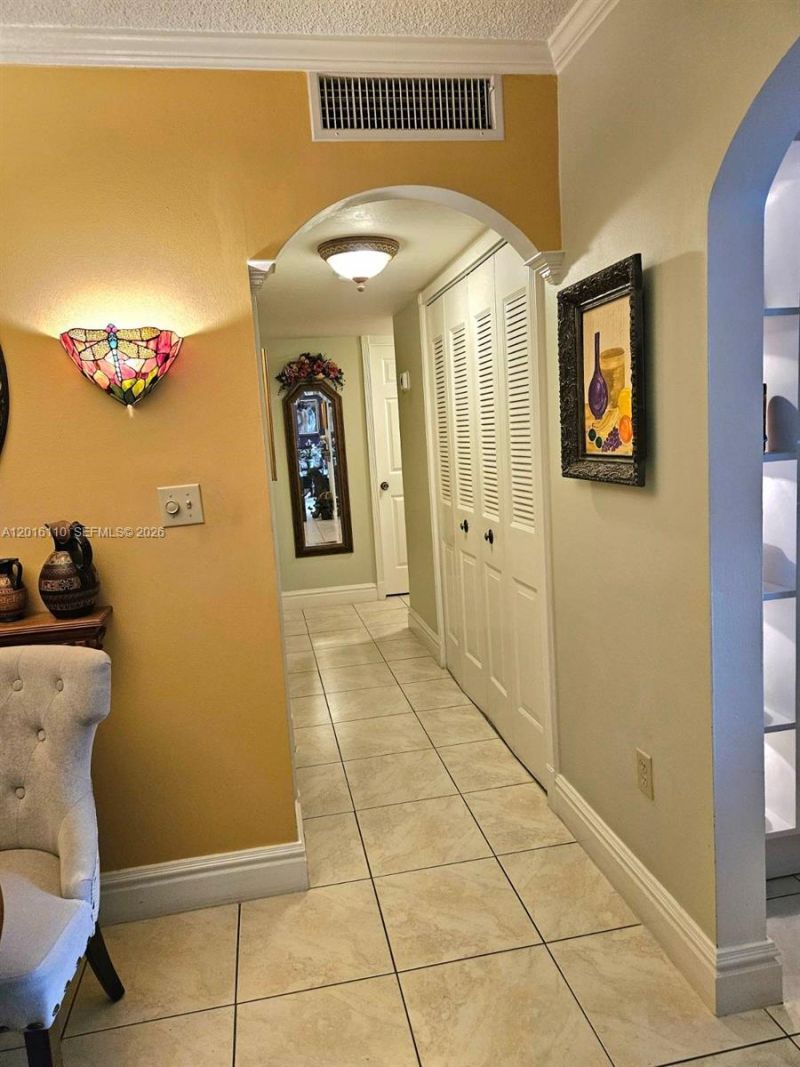 9420 W Flagler St, Unit 103, Miami, FL 33174 Photo