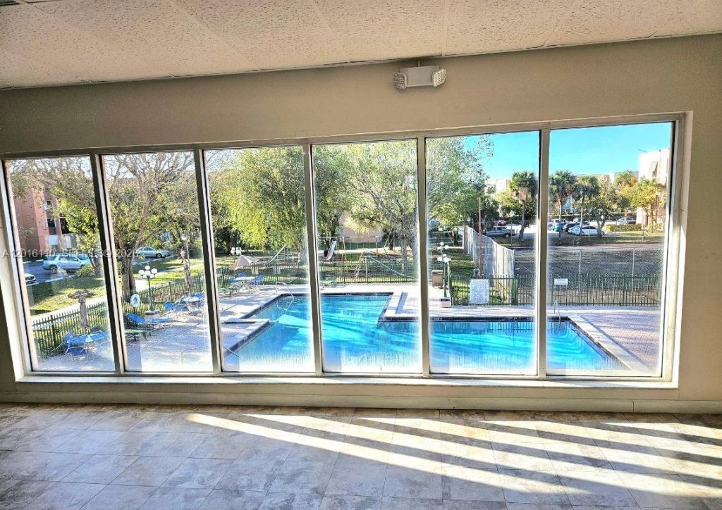 9420 W Flagler St, Unit 103, Miami, FL 33174 Photo