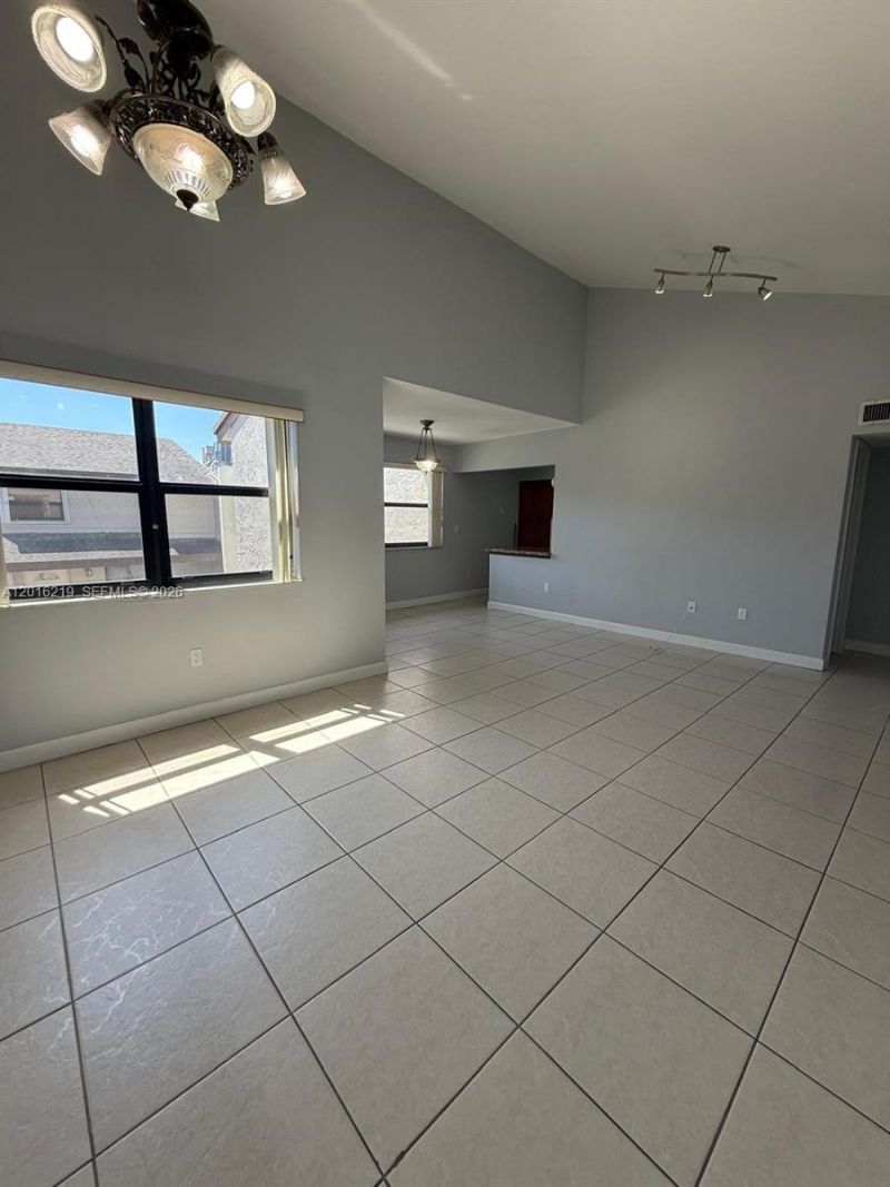 Please Call For Address, Unit 203, Miami, FL 33172 Photo