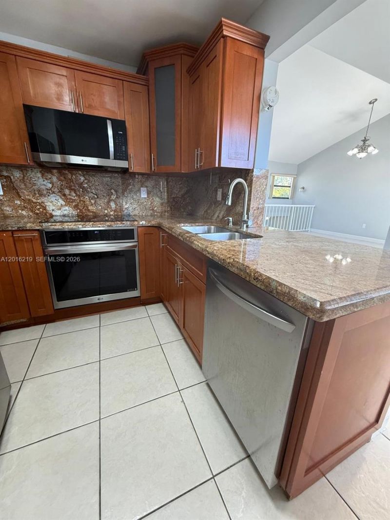 Please Call For Address, Unit 203, Miami, FL 33172 Photo