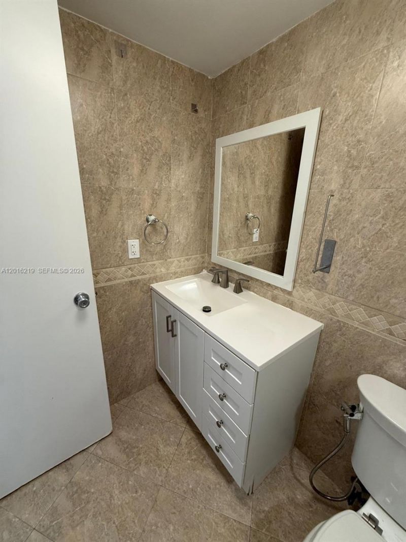 Please Call For Address, Unit 203, Miami, FL 33172 Photo