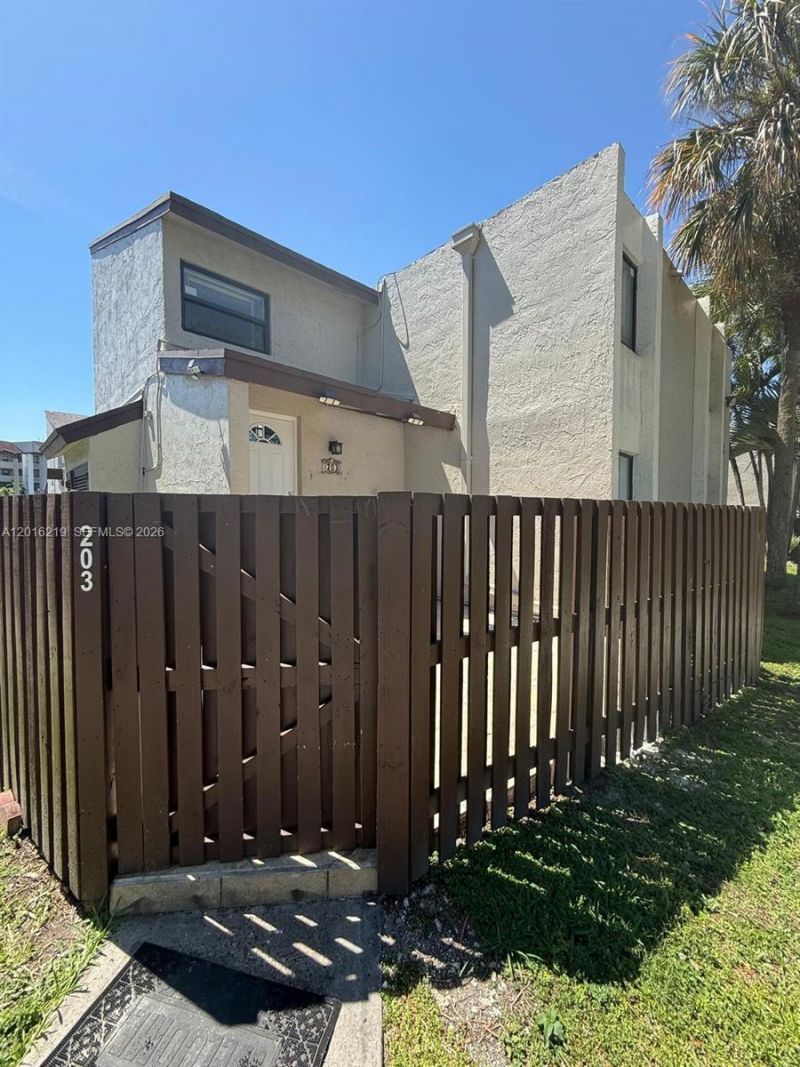 Please Call For Address, Unit 203, Miami, FL 33172 Photo
